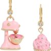 Betsey Johnson Womens Sweetheart Earrings