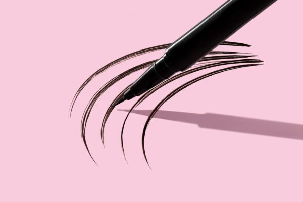 wet n wild Mega Last Breakup Proof Liquid Eyeliner - Ultra-Fine Brush, Waterproof, 16-Hour Long-Lasting Wear- Cruelty-Free & Vegan - Black