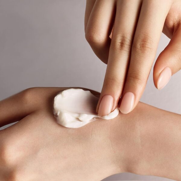 Sulwhasoo Ultimate S Cream: Hydrates, Visibly Firm, Anti-aging