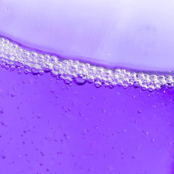 LONDONTOWN Roll and Glow Cuticle Oil - Nail Care Strengthener and Moisturizer for Dry Cracked Cuticles, Travel-Friendly Nail Treatment, 0.2 Fl oz