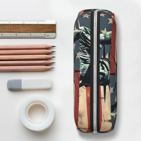 Statue Liberty American Flag Makeup Bag for Women Men Pencil Pouch Travel Small Cosmetic Bag Zippered Toiletry Bags Aesthetic Pen Bags Trendy Storage Bags Leather Coin Pouch Purse