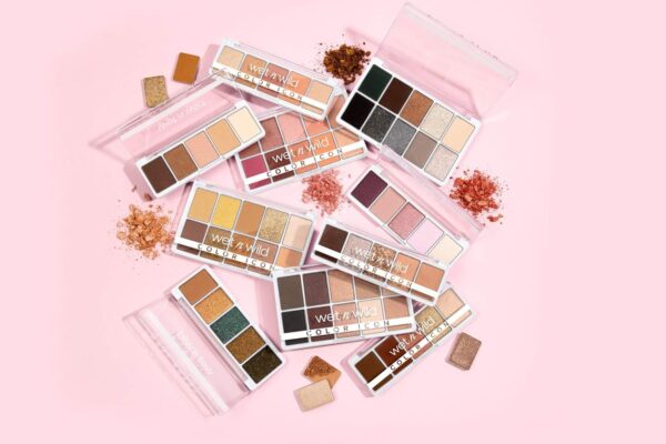 wet n wild Color Icon Eyeshadow Makeup 5 Pan Palette, Matte, Shimmer, Metallic, Long Wearing, Rich Buttery Pigment, Cruelty Free - Walking On Eggshells