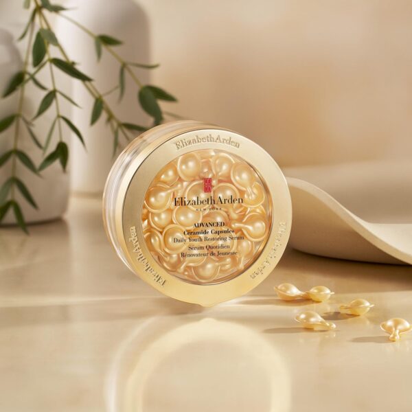 Elizabeth Arden Advanced Ceramide Face Serum Capsules, Anti-Aging Skincare, Fragrance-Free Hydrating Formula for Radiant, Firm Skin, Nourishing and Strengthening