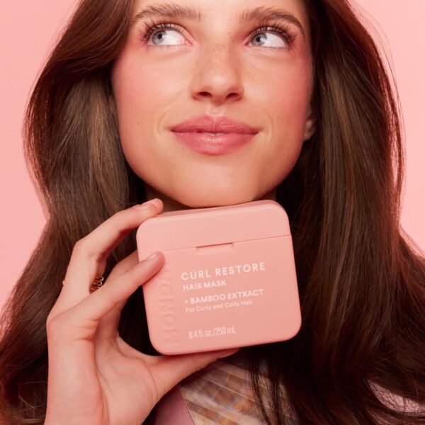 MONDAY HAIRCARE CURL RESTORE Hair Mask with Bamboo Extract, Coconut Oil & Shea Butter for Curls & Coils of all types 250 mL