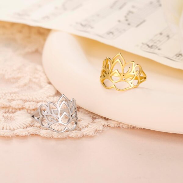 TEAMER Lotus Flower Ring Stainless Steel Filigree Lotus Ring Geometric Yoga Meditation Ring Inspirational Jewelry for Women