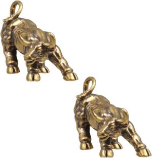 2pcs Brass Bull Figurines Ox Keychian Pendant Feng Shui Bull Statue Wealth Cow Cattle Calf Sculptures 2021 Chinese Zodiac Ox Year Figurines Car Dashboard Chinese New Year Decoration