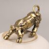 2pcs Brass Bull Figurines Ox Keychian Pendant Feng Shui Bull Statue Wealth Cow Cattle Calf Sculptures 2021 Chinese Zodiac Ox Year Figurines Car Dashboard Chinese New Year Decoration
