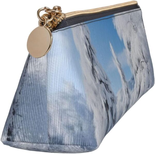 Snow-covered winter trees Makeup Bag Leather Pencil Case for Work Office Zippered Pen Pouch Aesthetic Pencil Storage Bag Portable Coin Pouch Purse for Travel