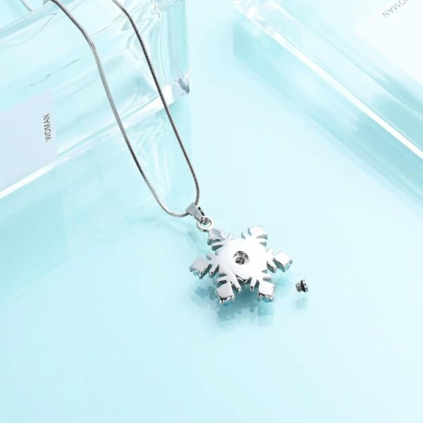Memorial Urn Necklace Snowflake Pendant with Crystal Pet Dog Ashes Holder Stainless Steel for Woman Cremation Jewelry-C