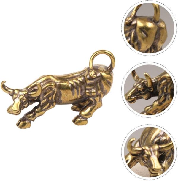2pcs Brass Bull Figurines Ox Keychian Pendant Feng Shui Bull Statue Wealth Cow Cattle Calf Sculptures 2021 Chinese Zodiac Ox Year Figurines Car Dashboard Chinese New Year Decoration