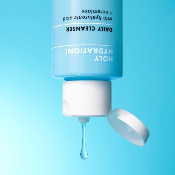 e.l.f. SKIN Holy Hydration! Daily Cleanser, Face Cleanser For Washing Away Excess Oil, Impurities & Makeup, Made With Hyaluronic Acid, Vegan & Cruelty-Free