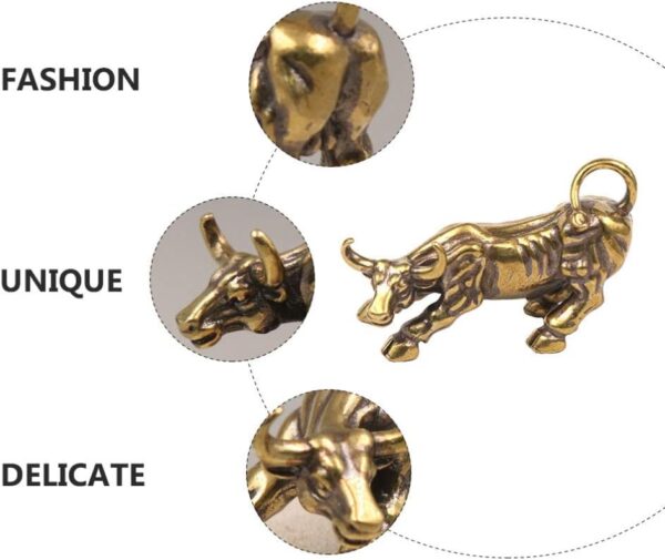 2pcs Brass Bull Figurines Ox Keychian Pendant Feng Shui Bull Statue Wealth Cow Cattle Calf Sculptures 2021 Chinese Zodiac Ox Year Figurines Car Dashboard Chinese New Year Decoration