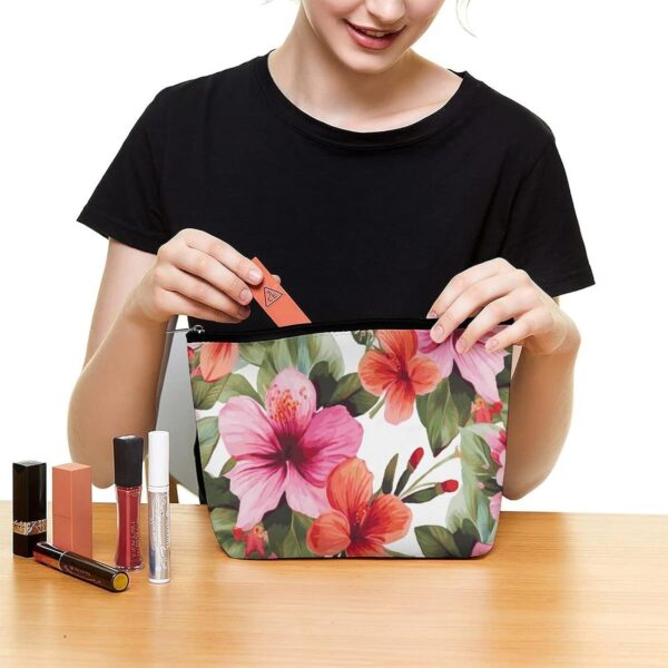 Toiletry Bag for Women Hawaiian Flower Print Cosmetic Bag Portable Capacity Travel Makeup Bags with Zipper Lightweight Cute Beauty Makeup Organizer for Traveling, Accessories, Essentials