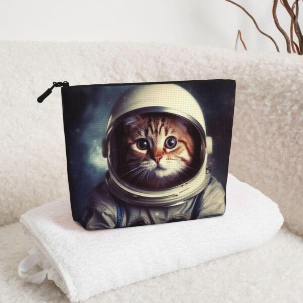 Linen Makeup Bag For Women, Waterproof Travel Cosmetic Organizer Lightweight Zipper Travel Toiletry Bag Organizer Animal Cat Astronaut Makeup Brushes Storage Bag