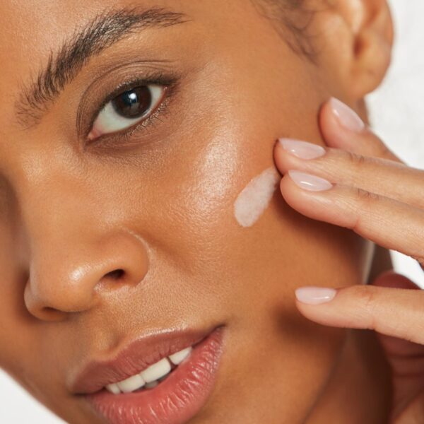 philosophy help me retinol night treatment - with vitamin C & E - promotes collagen enhancement, reduces fine lines, clears pores, improves skin tone & texture - 1 fl oz