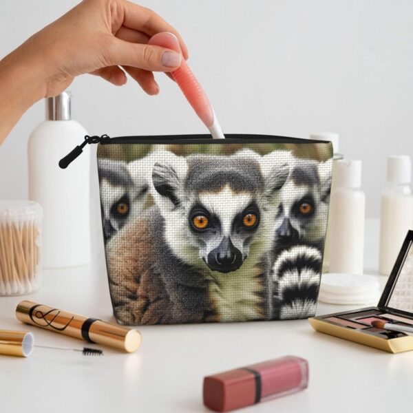 Linen Makeup Bag For Women, Waterproof Travel Cosmetic Organizer Lightweight Zipper Travel Toiletry Bag Organizer Animals Lemur Pattern Makeup Brushes Storage Bag