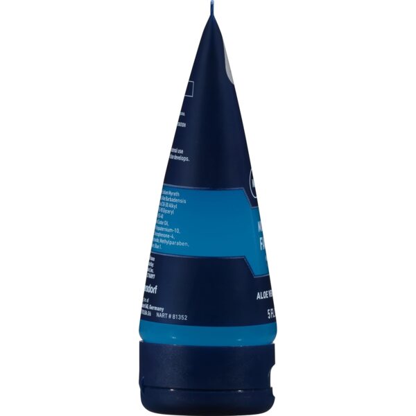 71VoeB2k0KL._SL1500_.jpg NIVEA MEN Maximum Hydration Moisturizing Face Wash with Aloe Vera, 5 Fl Oz Tube