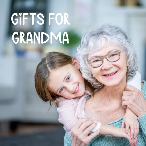 Personalized Grandma Keychain with Birthstone Charms, Love Between A Grandmother & Grandkids is Forever, Grandma Jewelry Gift