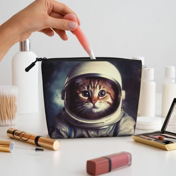 Linen Makeup Bag For Women, Waterproof Travel Cosmetic Organizer Lightweight Zipper Travel Toiletry Bag Organizer Animal Cat Astronaut Makeup Brushes Storage Bag
