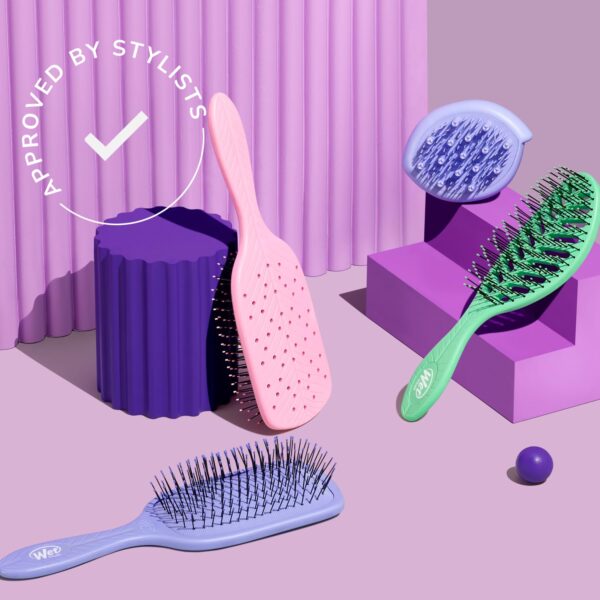 Wet Brush Go Green Mini Detangler, Green - Detangling Travel Hair Brush - Ultra-Soft IntelliFlex Bristles Glide Through Tangles & Gently Loosens Knots While Minimizing Pain, Split Ends & Breakage