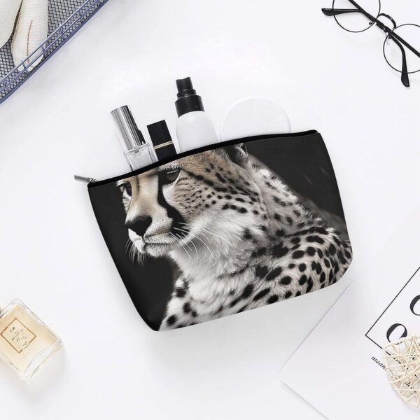 Toiletry Bag for Women Cheetah Cosmetic Bag Portable Capacity Travel Makeup Bags with Zipper Lightweight Cute Beauty Makeup Organizer for Traveling, Accessories, Essentials