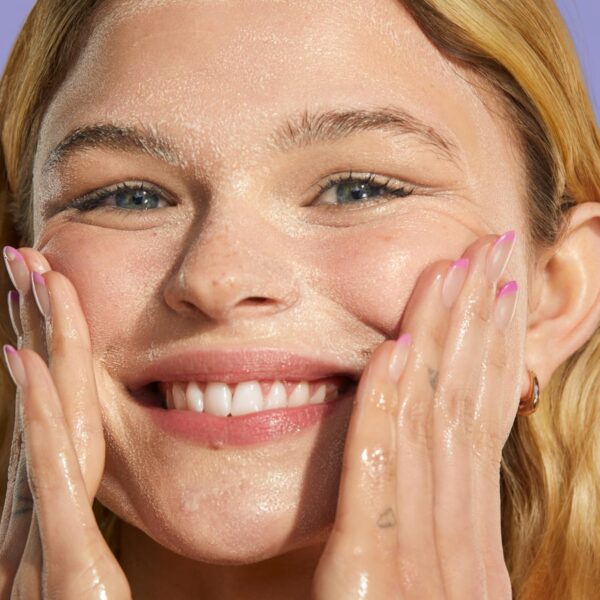 BYOMA Milky Oil Cleanser - Hydrating Facial Cleanser for Skin Barrier Repair - Tri-Ceramide Face Wash for Sensitive Skin & All Skin Types - Deeply Hydrated Skin, No Oily Residue - 3.38 fl oz