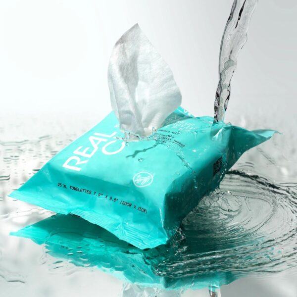 Real Techniques Real Clean XL Hydrating Facial Wipes, Infused With Hyaluronic Acid, Dual-Usage Cleansing Wipes Repair Skin & Gently Remove Makeup, Fragrance Free, 25 Count