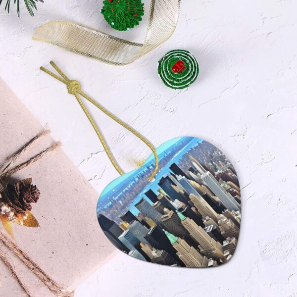Christmas Ceramic Heart Pendant Decoration for Tree Hanging in Festive Season New York City Scenery Prints