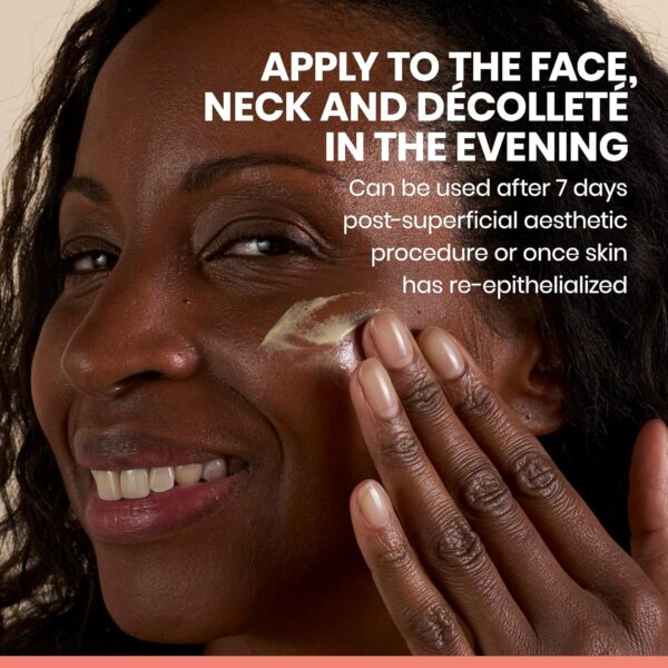 Avene Retrinal EYES Advanced 3-In-1 Eye Cream, Retinal eye cream, Powered by Retinaldehyde & Hyaluronic Acid, Helps smooth wrinkles, minimizes under-eye puffiness and dark circles, Fragrance-Free