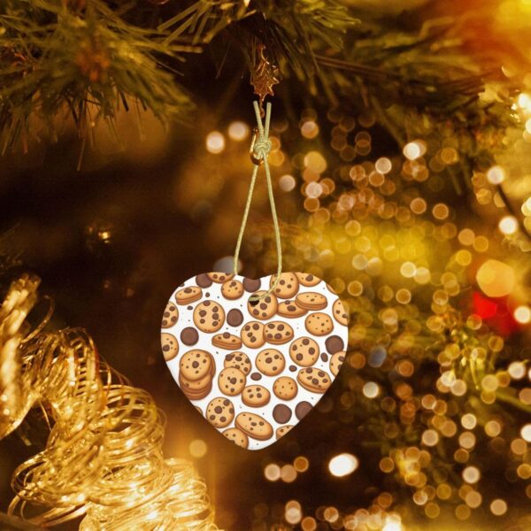 Christmas Ceramic Heart Pendant Decoration for Tree Hanging in Festive Season Cookies Food Chocolate Chip Biscuits Prints
