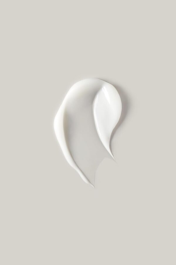 Ouidad Advanced Climate Control Heat & Humidity Styling Kit, Anti Frizz Curly Hair Products to Lock in Moisture & Block Humidity, Flexible, Long-Lasting Hold, No Parabens & Sulfates