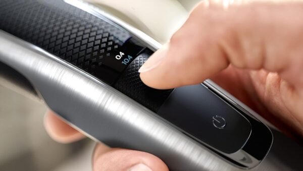 Norelco Philips Beard Trimmer and Hair Clipper Series 5500, Electric, Cordless, one Pass Beard Trimmer and Hair Clipper with Washable Feature for Easy Clean - No Blade Oil Needed - BT5511/49