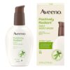Aveeno Positively Radiant Daily Face Moisturizer with SPF 15 Sunscreen, Facial Moisturizer with Soy Extract, Improve the Look of Skin Tone & Texture, Hypoallergenic, Non-comedogenic, Oil-Free, 4 fl oz