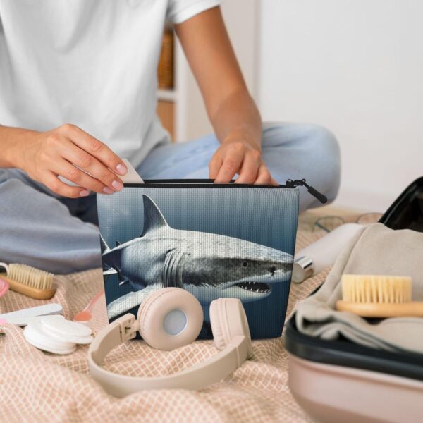 Linen Makeup Bag For Women, Waterproof Travel Cosmetic Organizer Lightweight Zipper Travel Toiletry Bag Organizer 3d Shark Fish Makeup Brushes Storage Bag