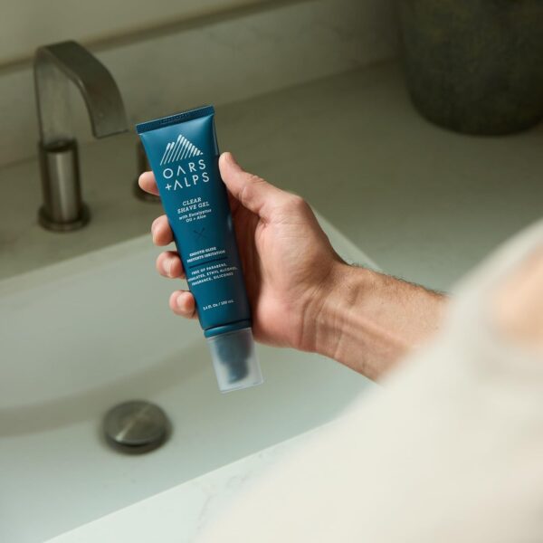 Oars + Alps Hydrating Men's Clear Shave Gel, Dermatologist Tested and Infused with Aloe & Eucalyptus Oil, TSA Friendly, 3.4 Oz, 1 Pack