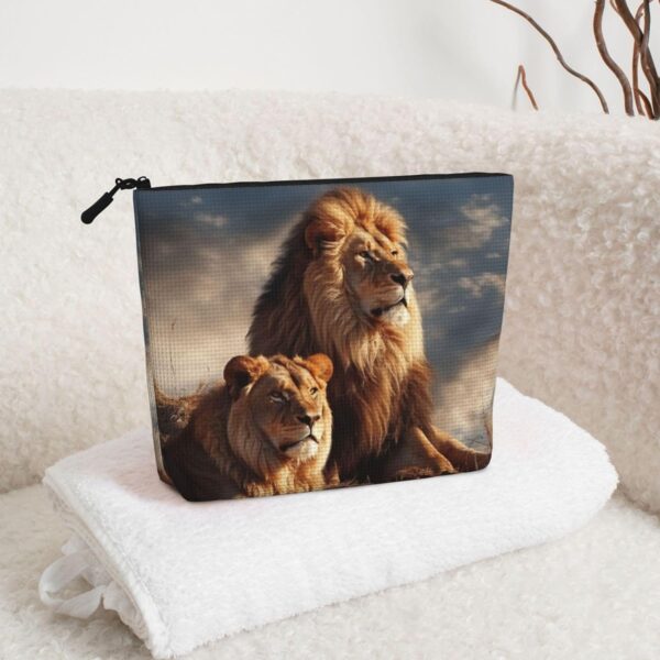 Linen Makeup Bag For Women, Waterproof Travel Cosmetic Organizer Lightweight Zipper Travel Toiletry Bag Organizer Two Lions Makeup Brushes Storage Bag