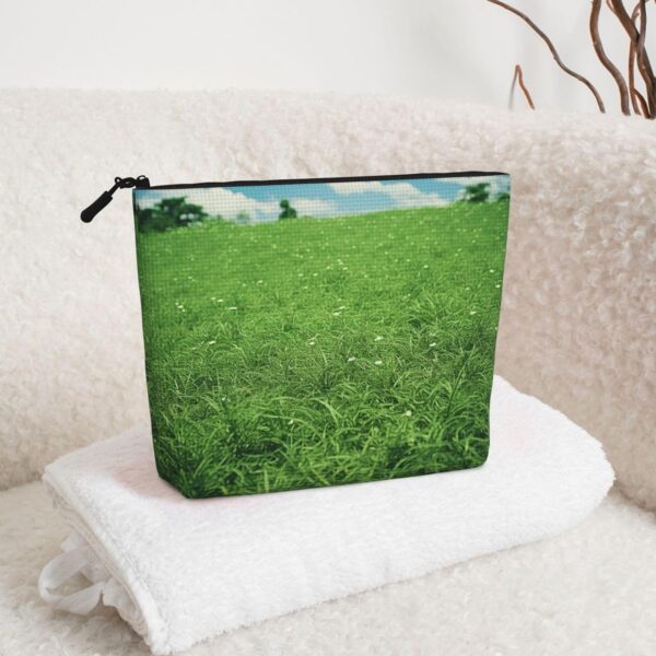 Linen Makeup Bag For Women, Waterproof Travel Cosmetic Organizer Lightweight Zipper Travel Toiletry Bag Organizer Green Lawn Makeup Brushes Storage Bag