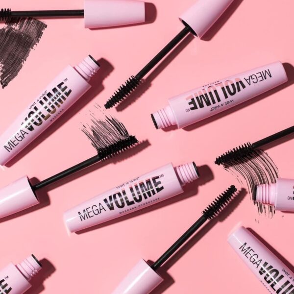 wet n wild Mascara Mega Volume - Volumizing, Waterproof, Smudge-Resistant, Cruelty-Free, Gluten-Free, Sulfate-Free & Vegan - Very Black