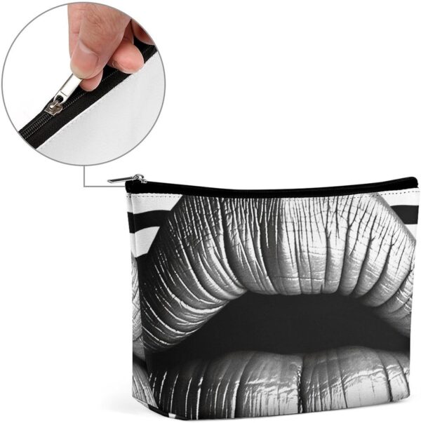 Makeup Bag for Women Cosmetic Bags Lips In Black And White Stripes Travel Toiletry Bag Cute Zipper Make Up Bags Large Capacity Make Up Case Organizer Portable Makeup Pouch for Travelling Gift
