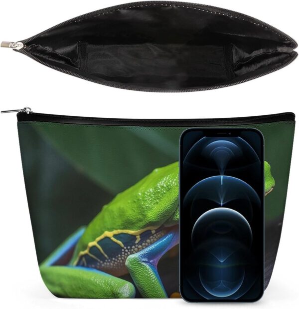 Toiletry Bag for Women Red Eyed Tree Frog Cosmetic Bag Portable Capacity Travel Makeup Bags with Zipper Lightweight Cute Beauty Makeup Organizer for Traveling, Accessories, Essentials