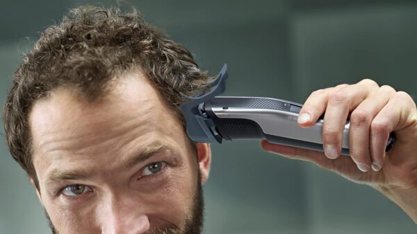 Norelco Philips Beard Trimmer and Hair Clipper Series 5500, Electric, Cordless, one Pass Beard Trimmer and Hair Clipper with Washable Feature for Easy Clean - No Blade Oil Needed - BT5511/49
