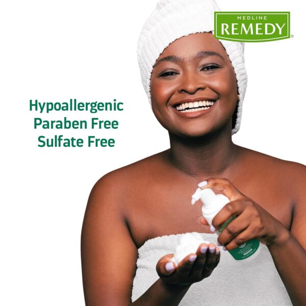 Medline Remedy Essentials No-Rinse Foam Cleanser (4 oz Bottle), 24 Count, Unscented, Gentle Body Wash and Shampoo, pH Balanced and Sulfate Free, For Bath, Shower or Bedside Cleaning, Hypoallergenic