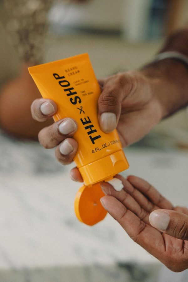 The Shop Men's Conditioning Beard Cream, Leave-In Moisturizer with Avocado Oil & Shea Butter, Softens, Hydrates & Tames Facial Hair, Lightweight & Non-Greasy, Refreshing Eucalyptus Scent, 4 Fl Oz