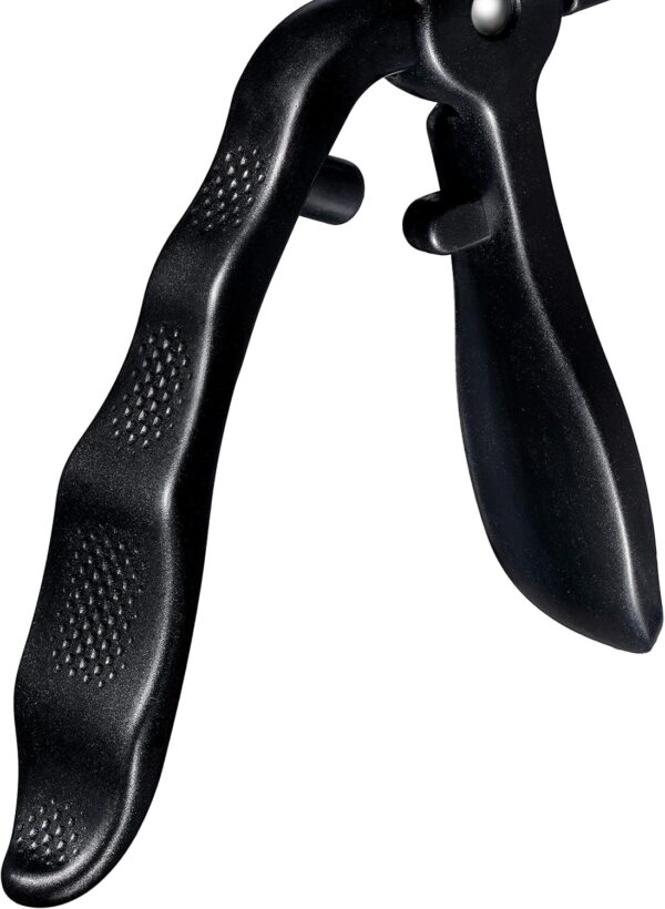 Revlon Comfort and Control Eyelash Curler, Easy to Use with Storage for Refill Pads