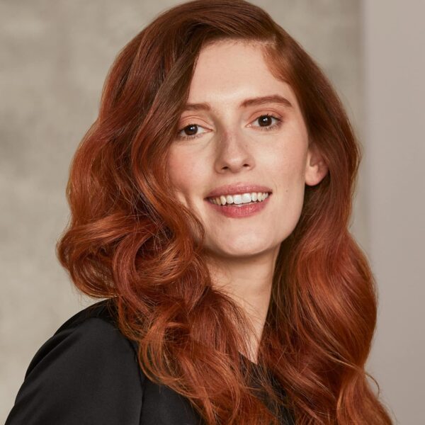 Hot Tools Pro Artist Nano Ceramic Curling Iron/Wand | For Smooth, Shiny Hair (1-1/2” in)